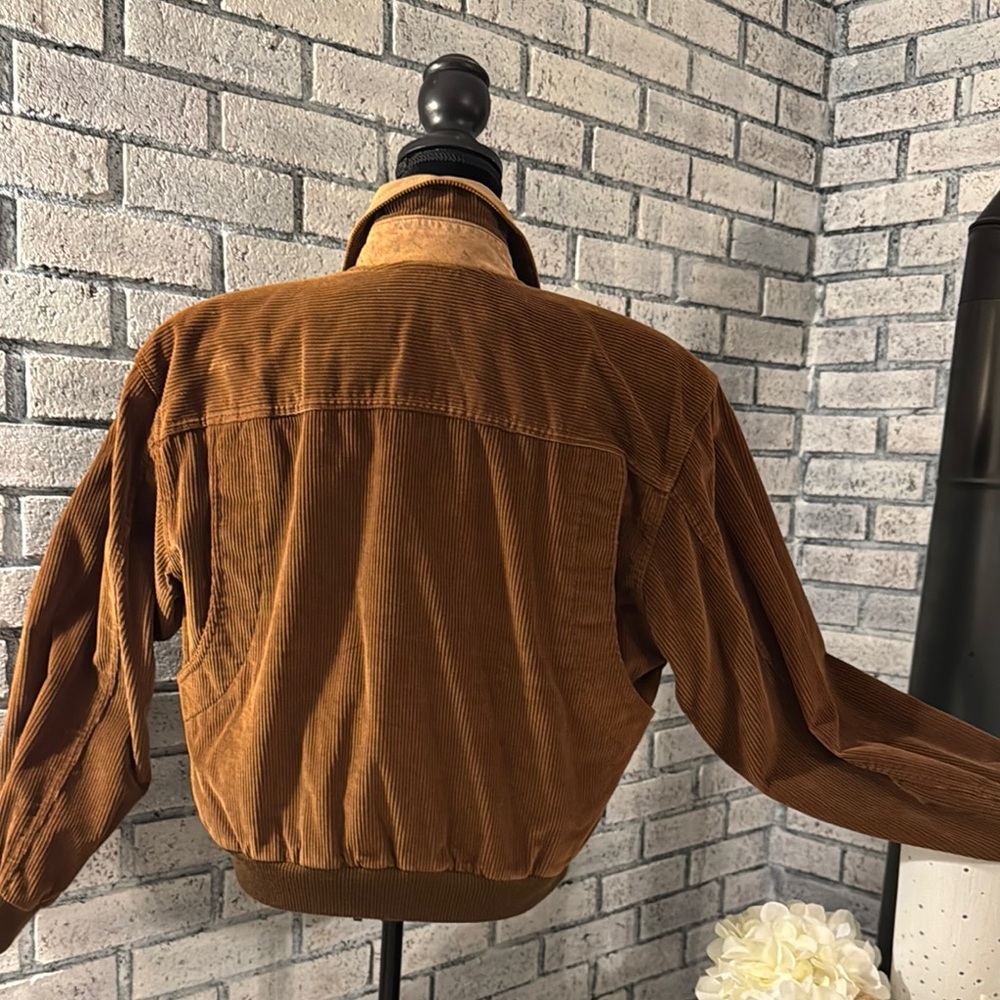 Vintage LizSport Brown Bomber Jacket with Corduroy Texture - Picture 6 of 10